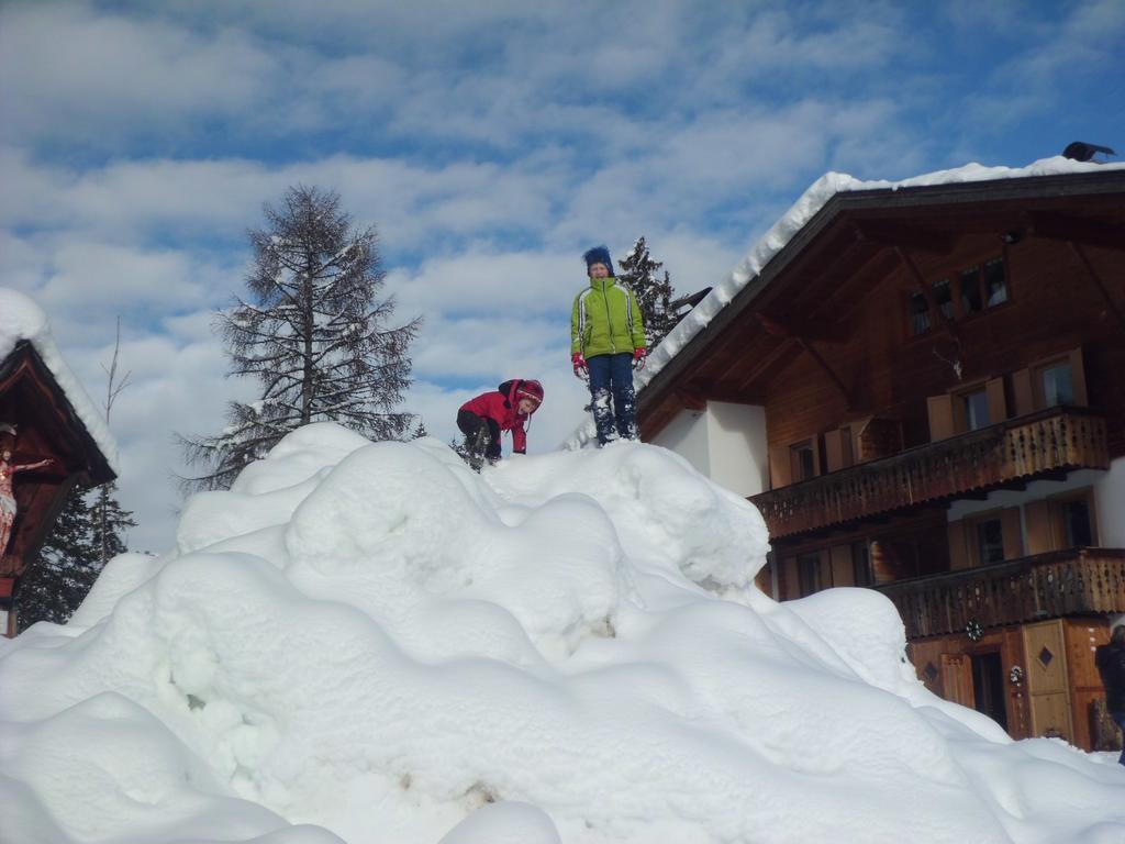 Chalet Frapes ซานมาร์ตีโน อิน บาร์เดีย ภายนอก รูปภาพ