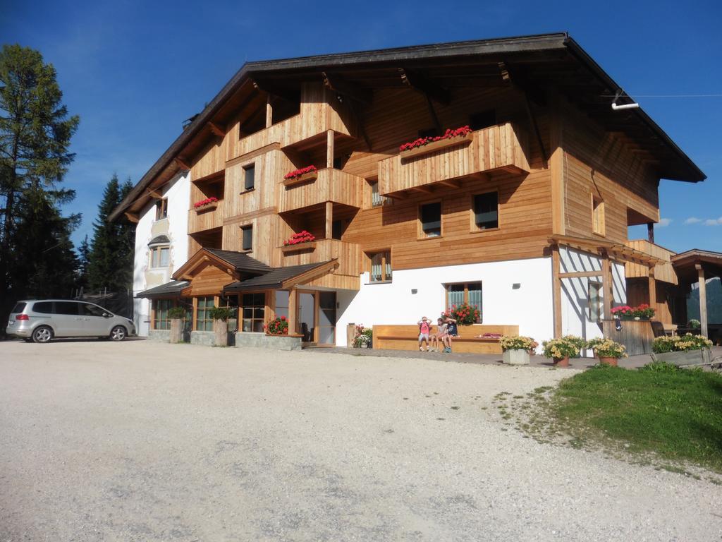 Chalet Frapes ซานมาร์ตีโน อิน บาร์เดีย ภายนอก รูปภาพ