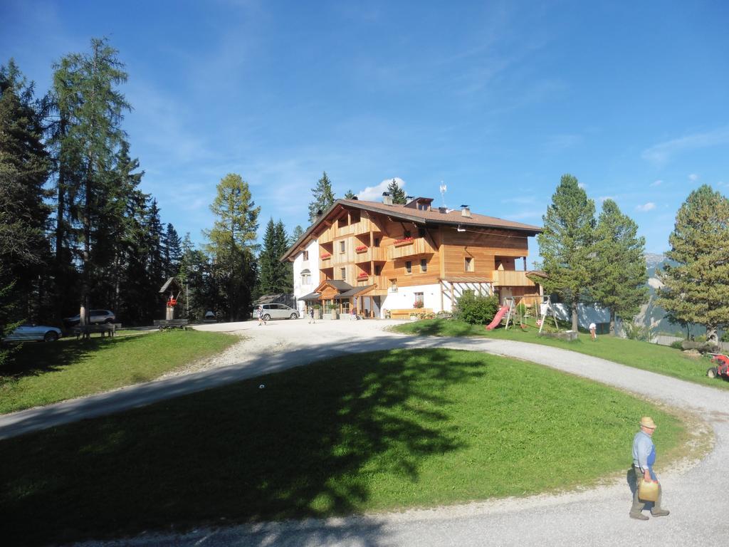 Chalet Frapes ซานมาร์ตีโน อิน บาร์เดีย ภายนอก รูปภาพ