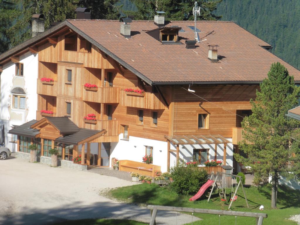 Chalet Frapes ซานมาร์ตีโน อิน บาร์เดีย ภายนอก รูปภาพ